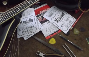 changing strings collings mt2